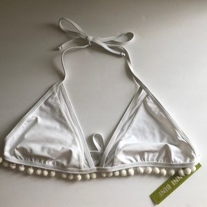 NWT Gianni Bini Bikini top